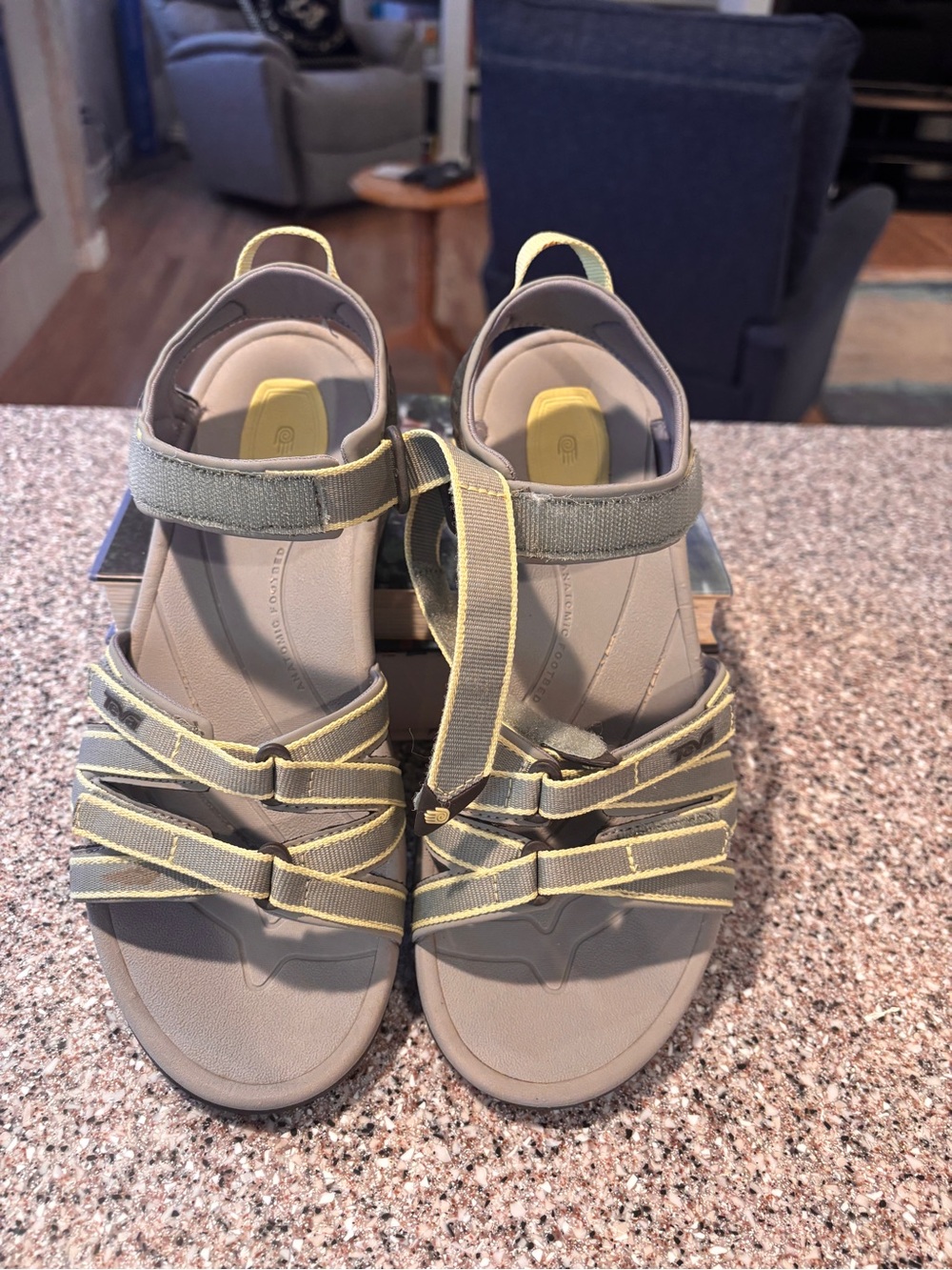 Teva Tirra Sport Sandals Gray Lime Green Strappy Hiking Water Women's Size 9 - Picture 2 of 6